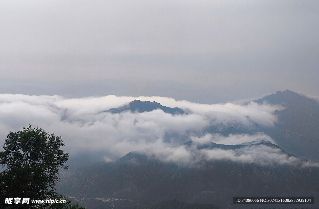 高山云景 