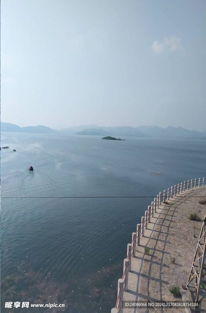  高山溪流