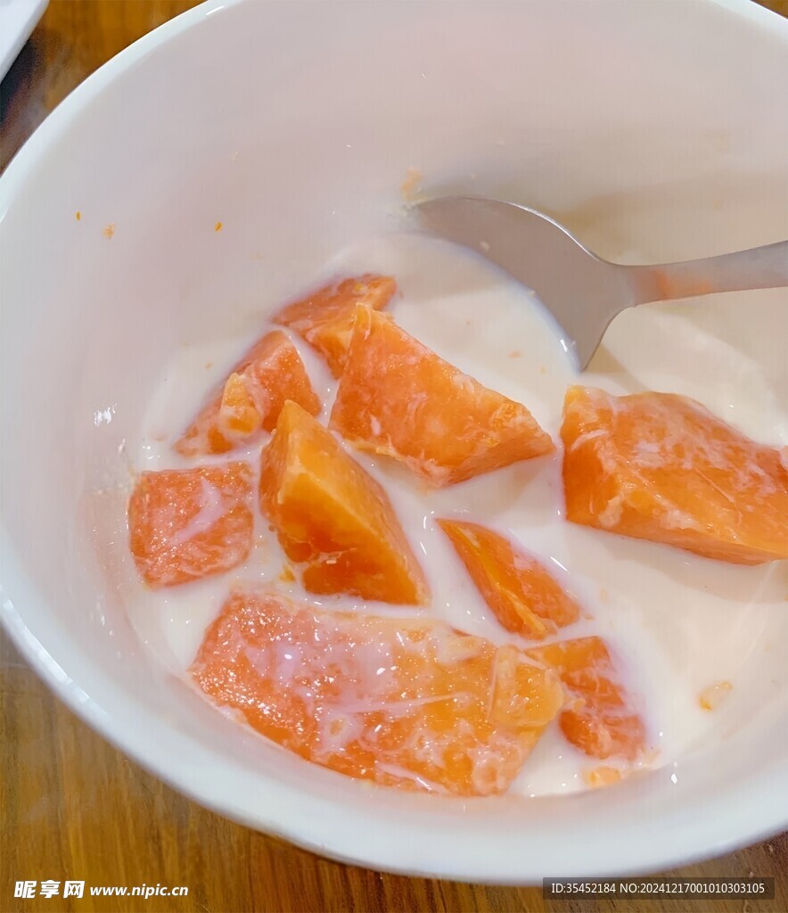 牛奶炖木瓜