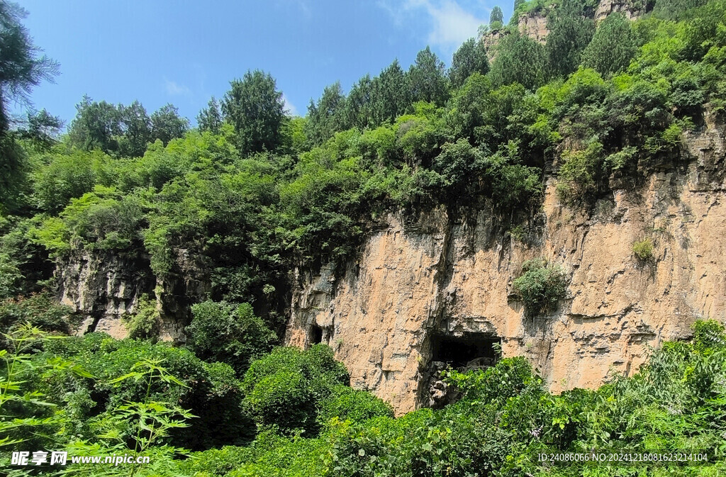 绵延高山 