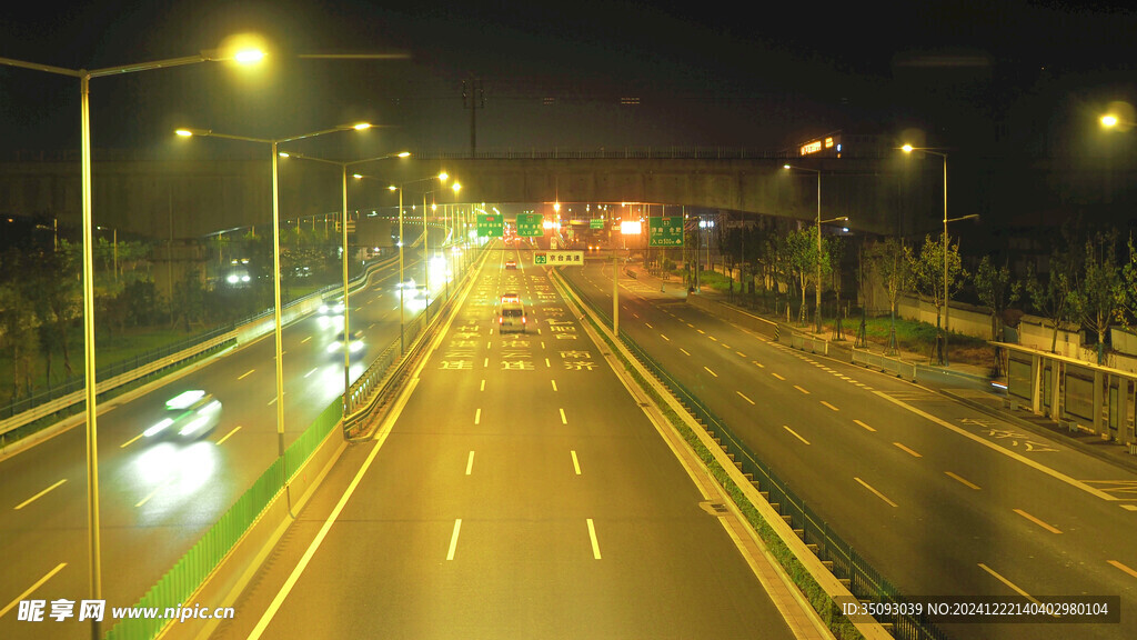 道路夜景