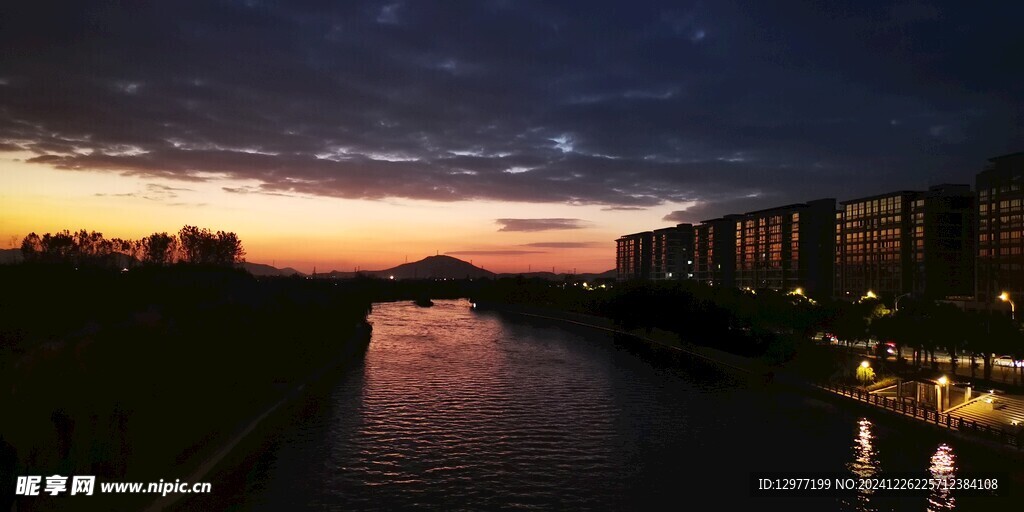 黄昏夜景