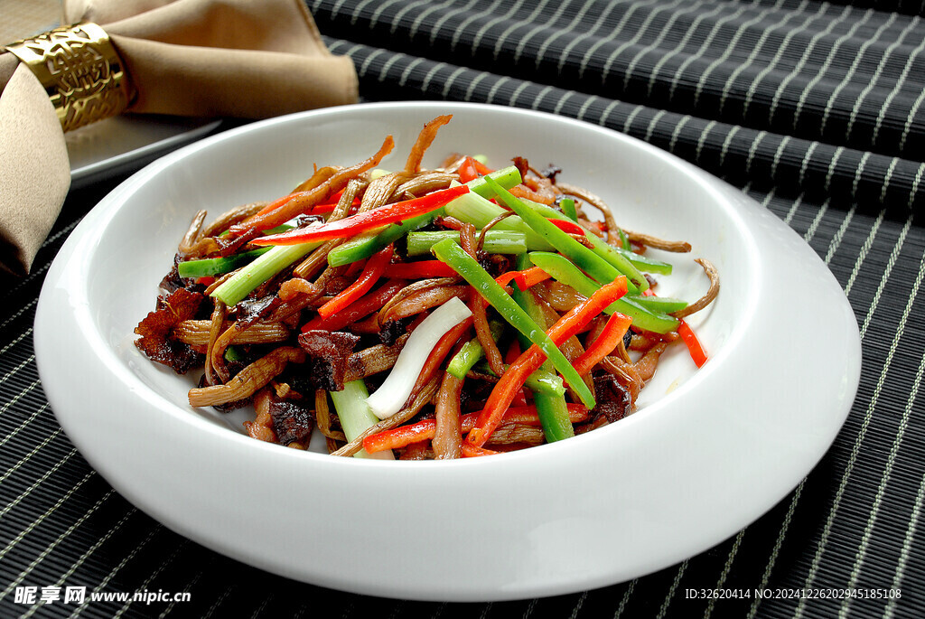 茶树菇爆炒肉