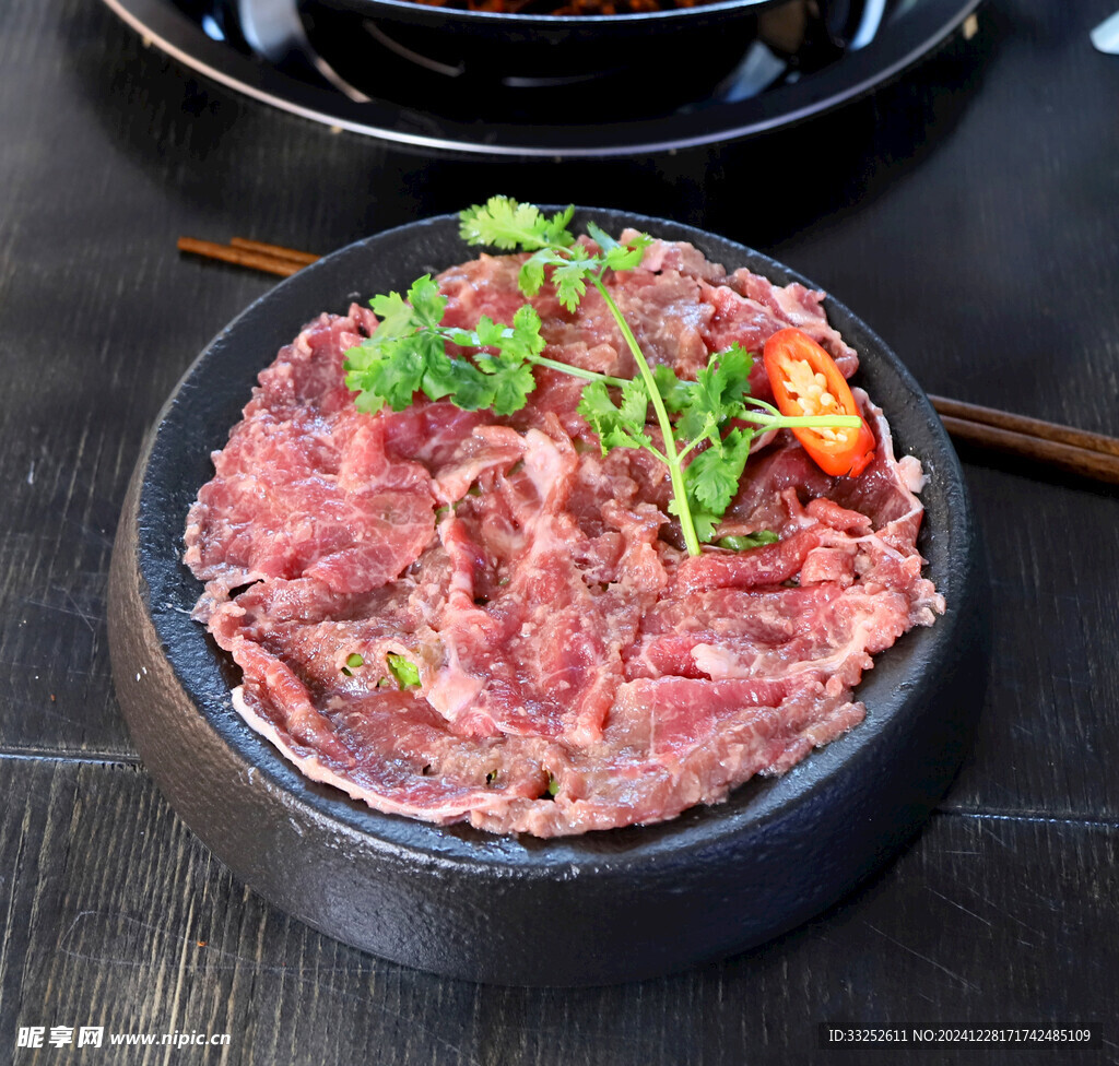 石锅牛肉 石锅嫩牛肉