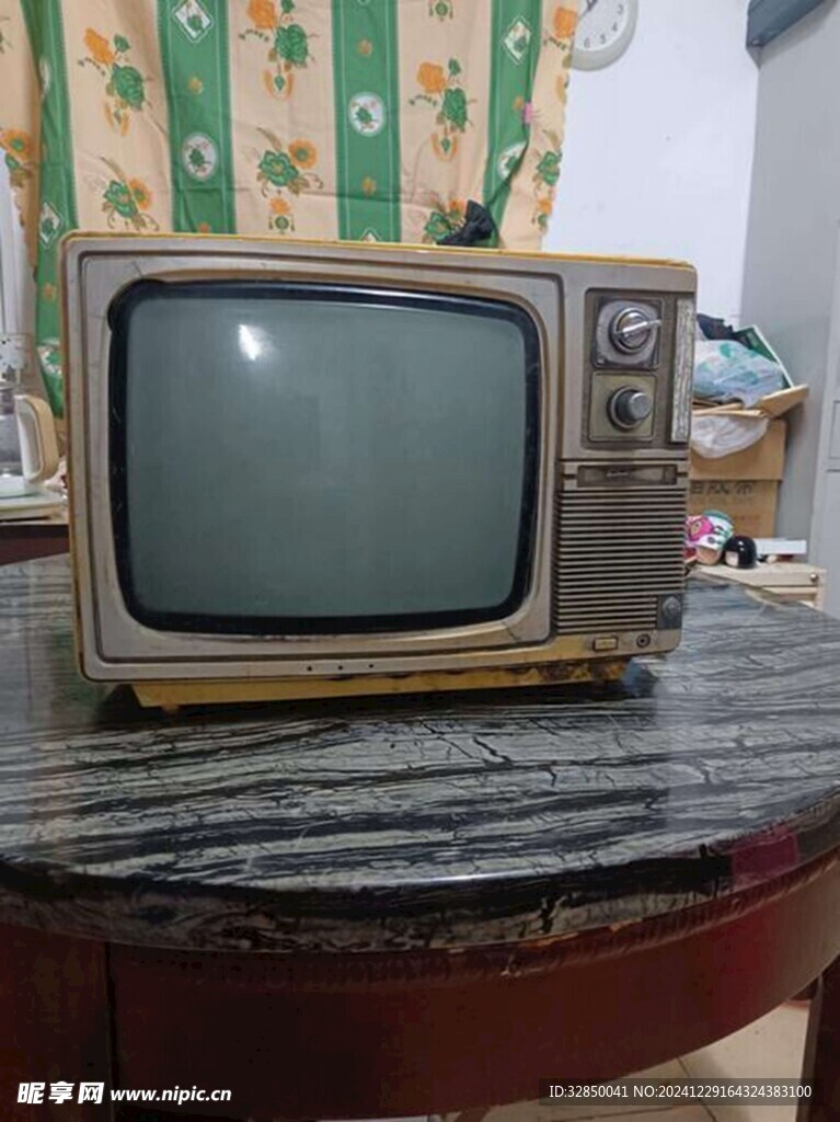 电视机