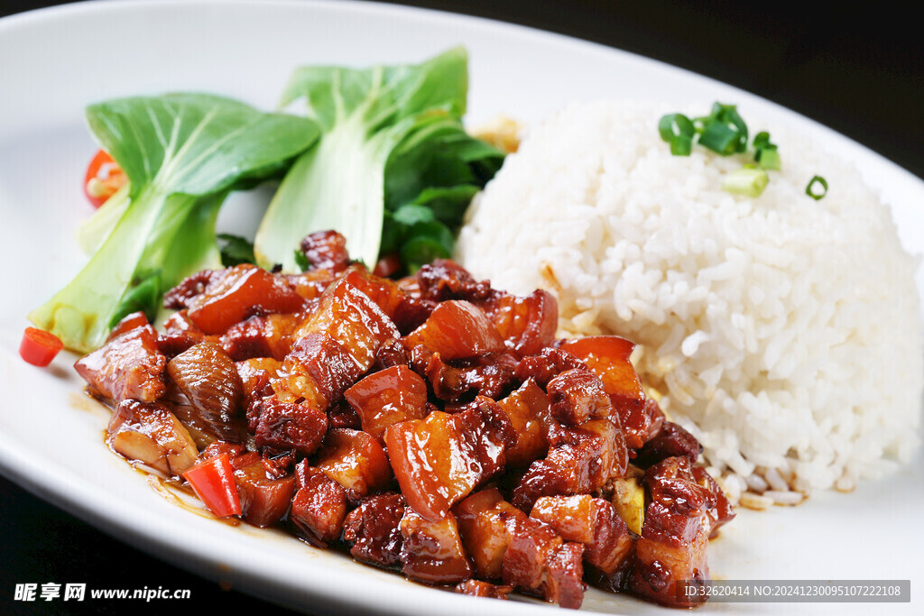 红烧肉盖饭