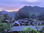 俯瞰山村风景秀丽图
