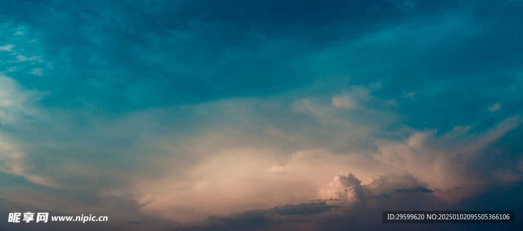 天空  