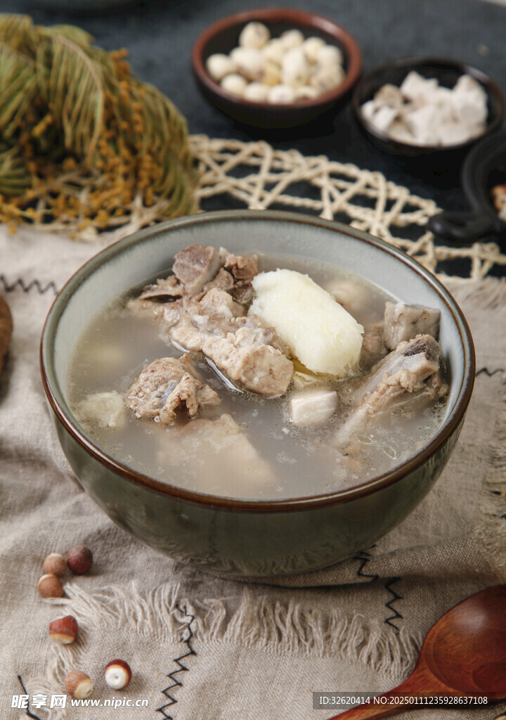 山药排骨汤 