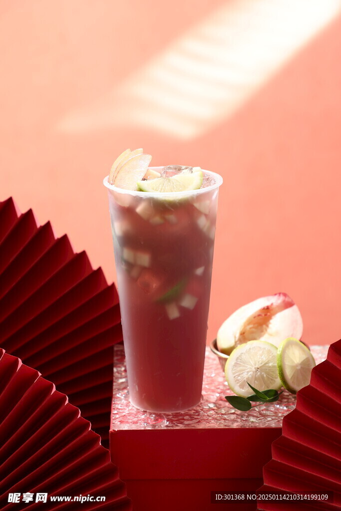 紫苏桃子柠檬茶