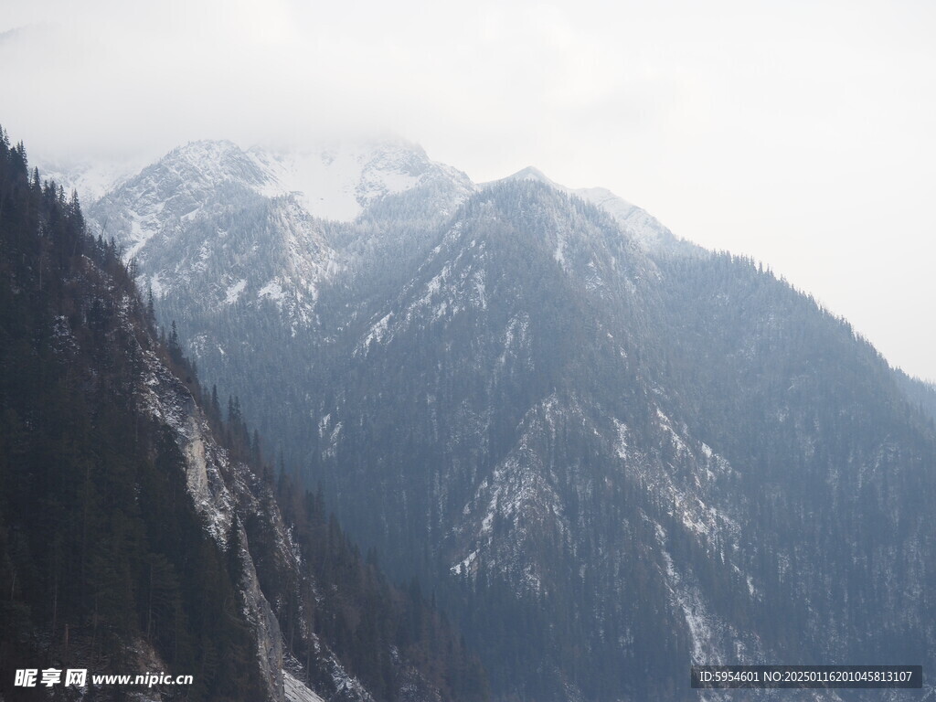 九寨沟雪峰