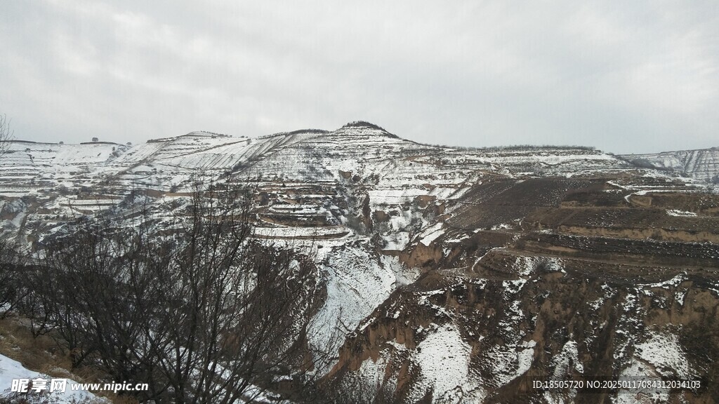 大山雪景