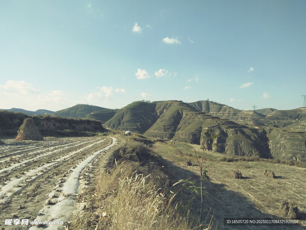 秋季大山景色