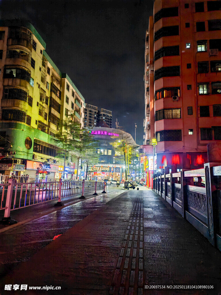 夜色老城区