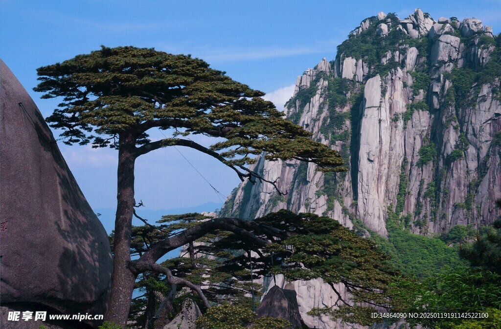 巍峨的安徽黄山自然风景图片