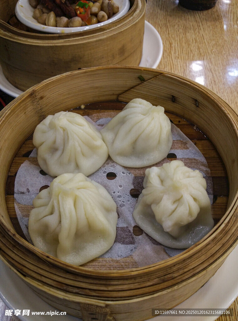 小笼包