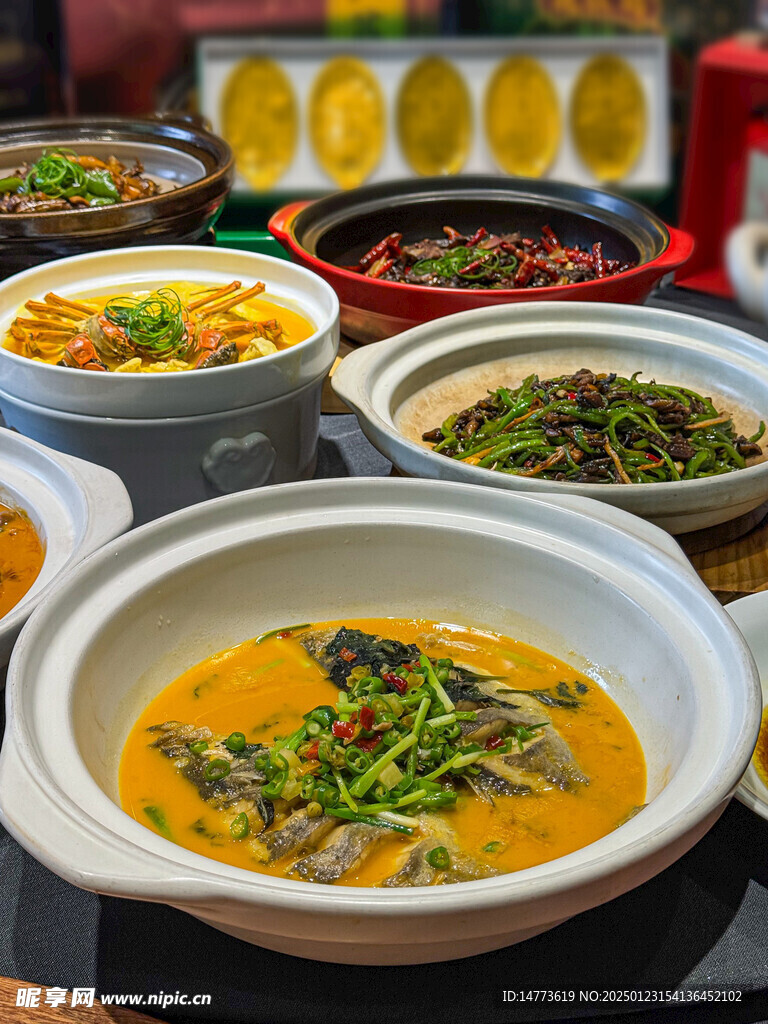 宴席金汤黄鱼煲