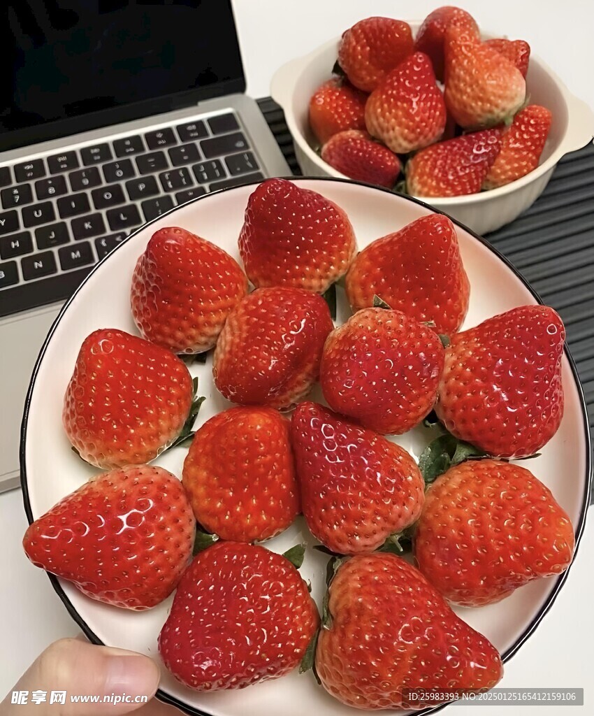 草莓