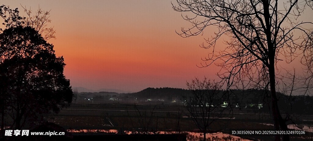 黄昏夜景日落火烧云