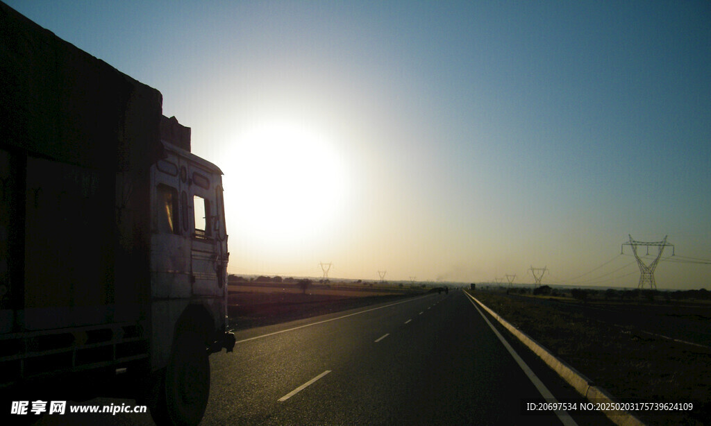 马路货车