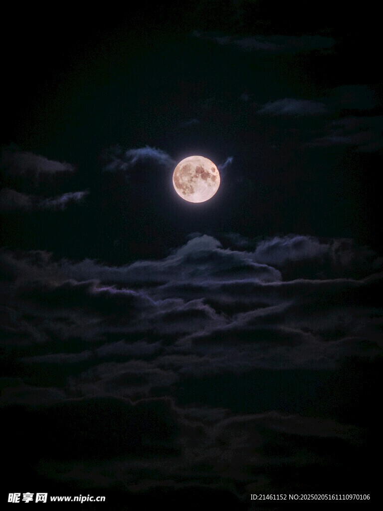 月亮