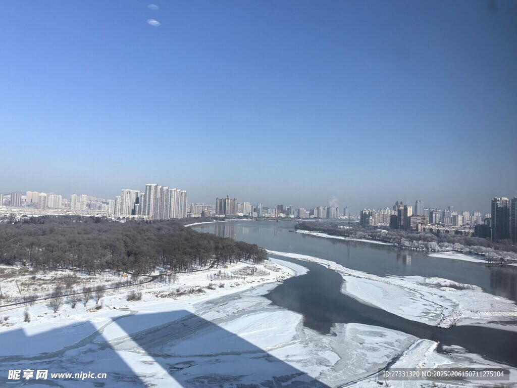 松花江雪景