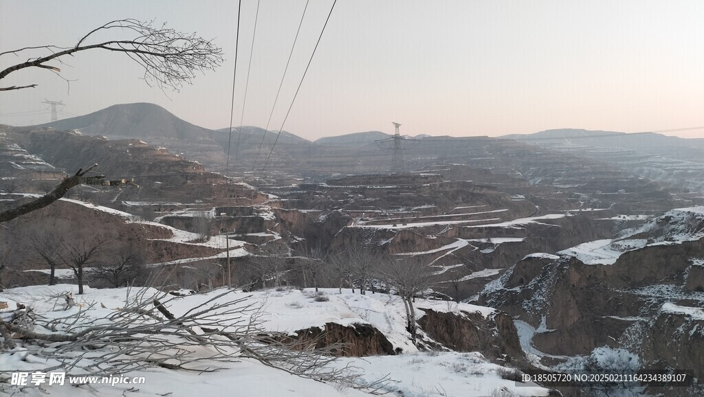 大山雪景