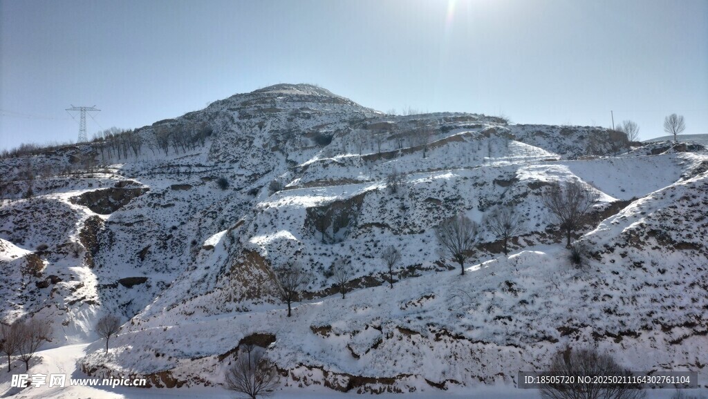 大山雪景