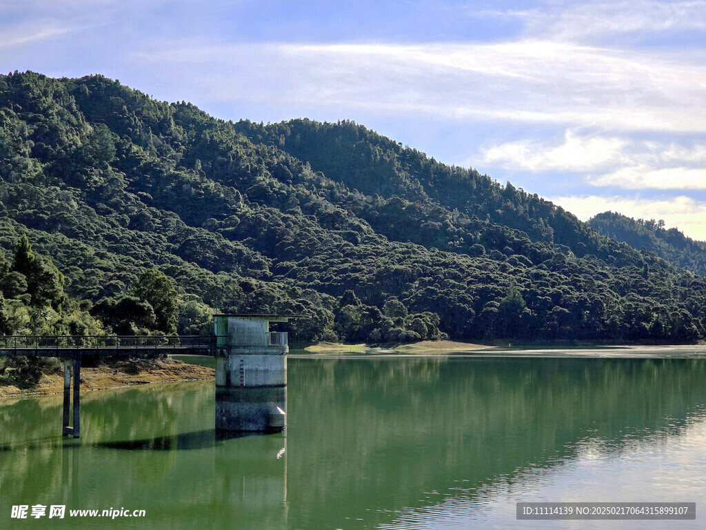 奥克兰南区水库风景