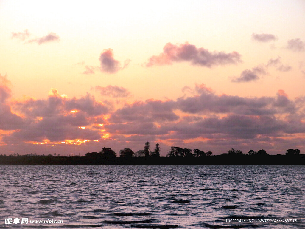 海滨黄昏风景