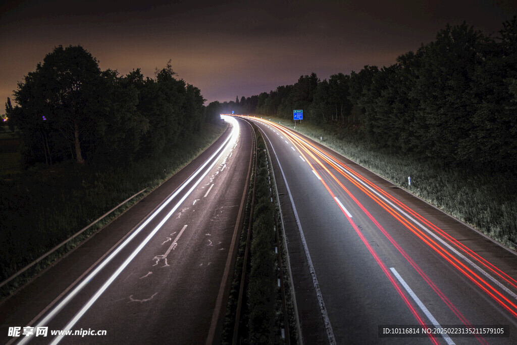 公路夜景
