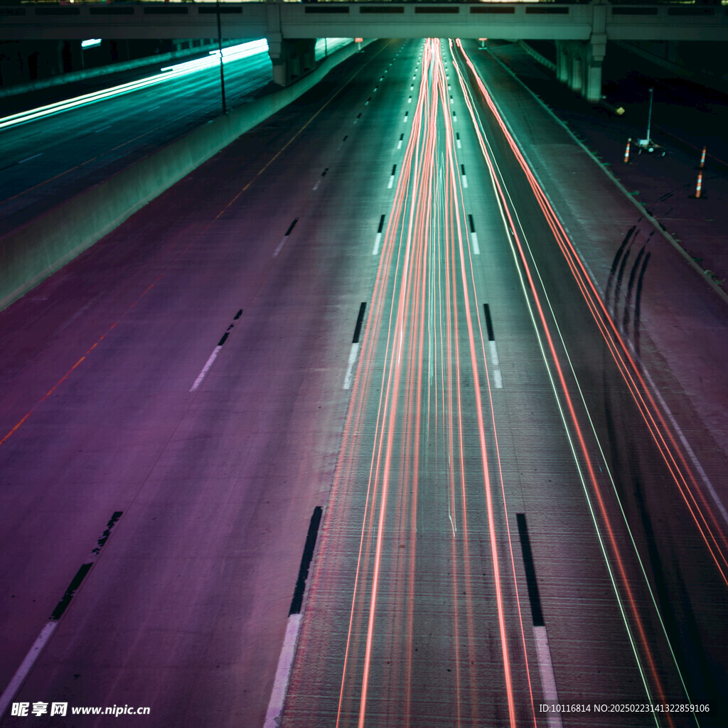 夜晚公路