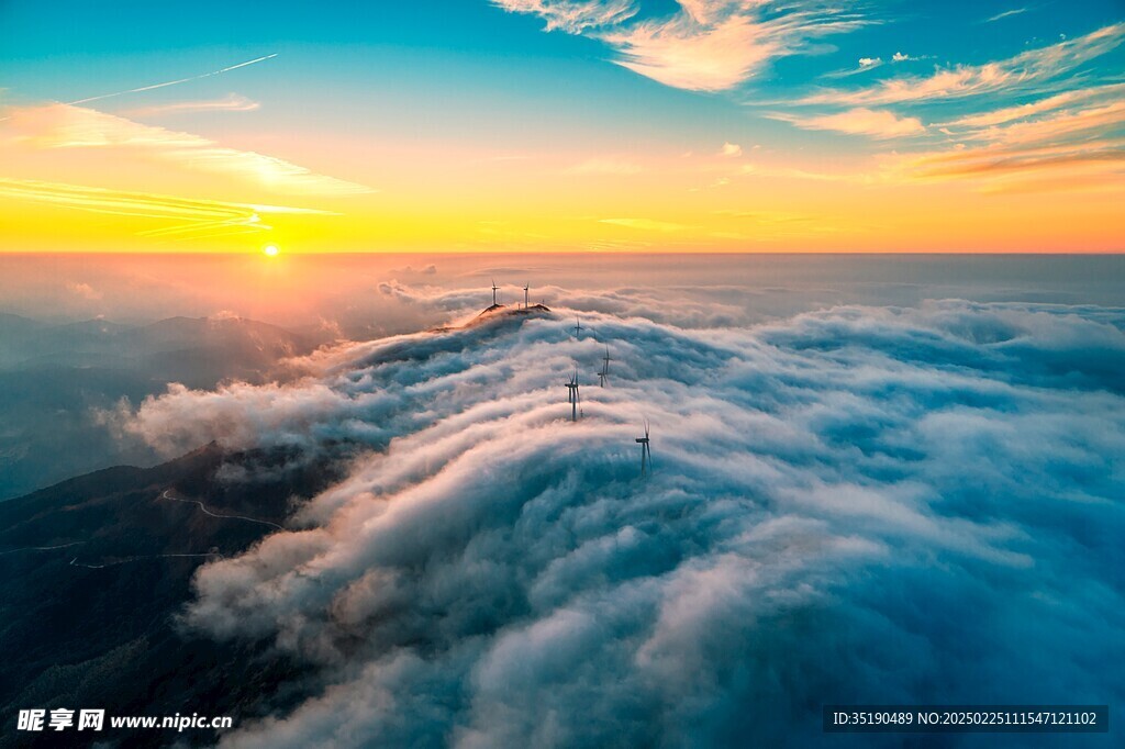 夕阳云海