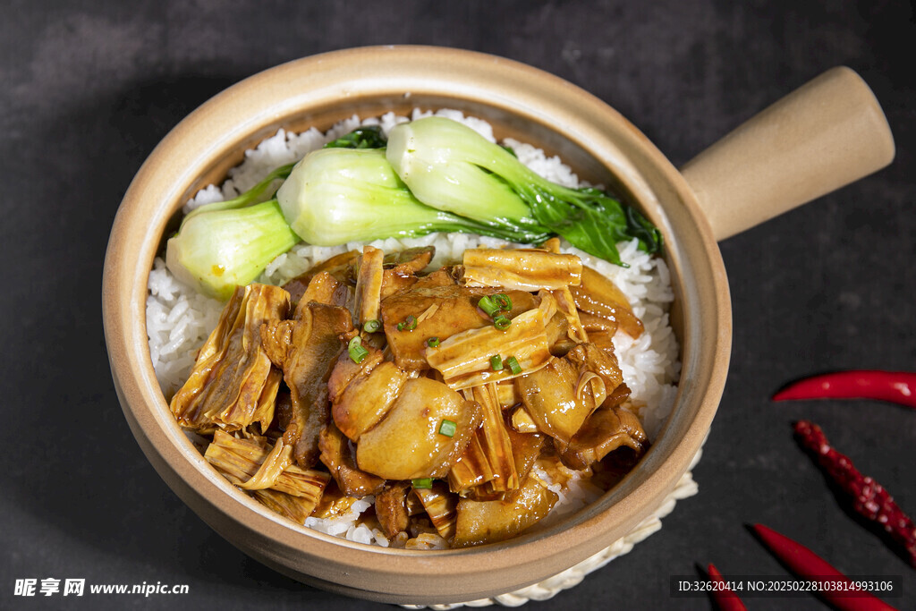 腐竹烧肉饭 