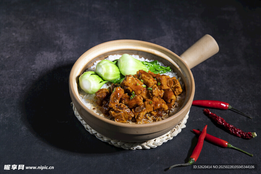 酱汁排骨饭