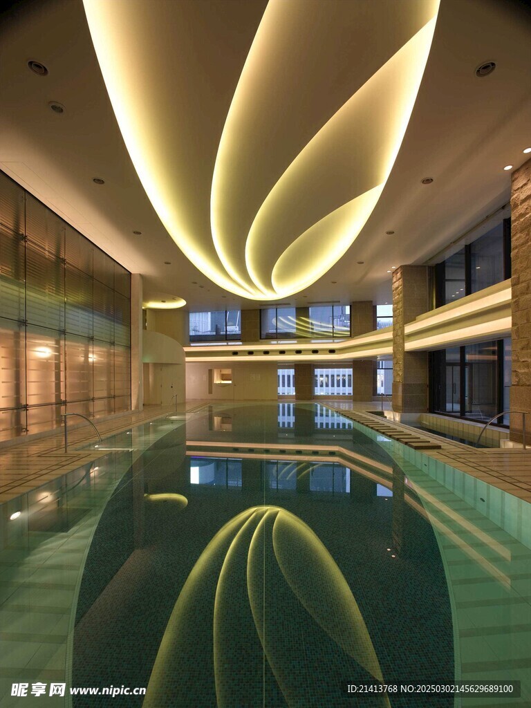 游泳池