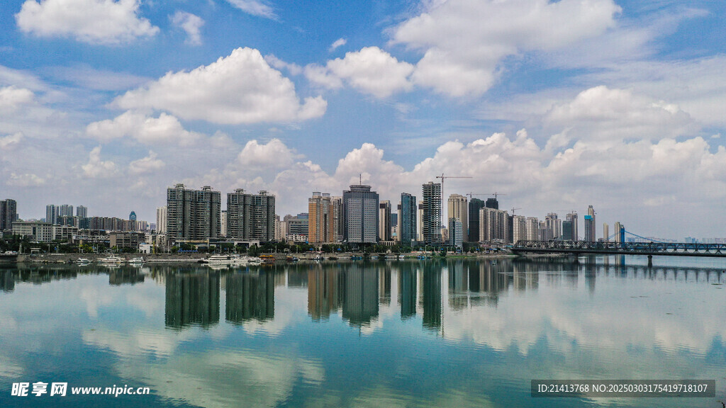 城市建筑全景