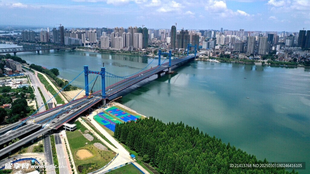 城市建筑全景