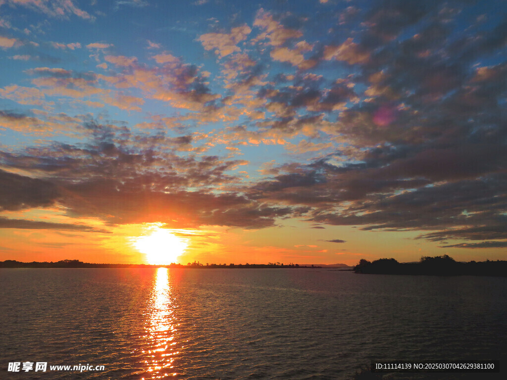 海滨夕阳风景