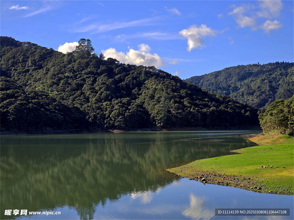 奥克兰南区水库风景