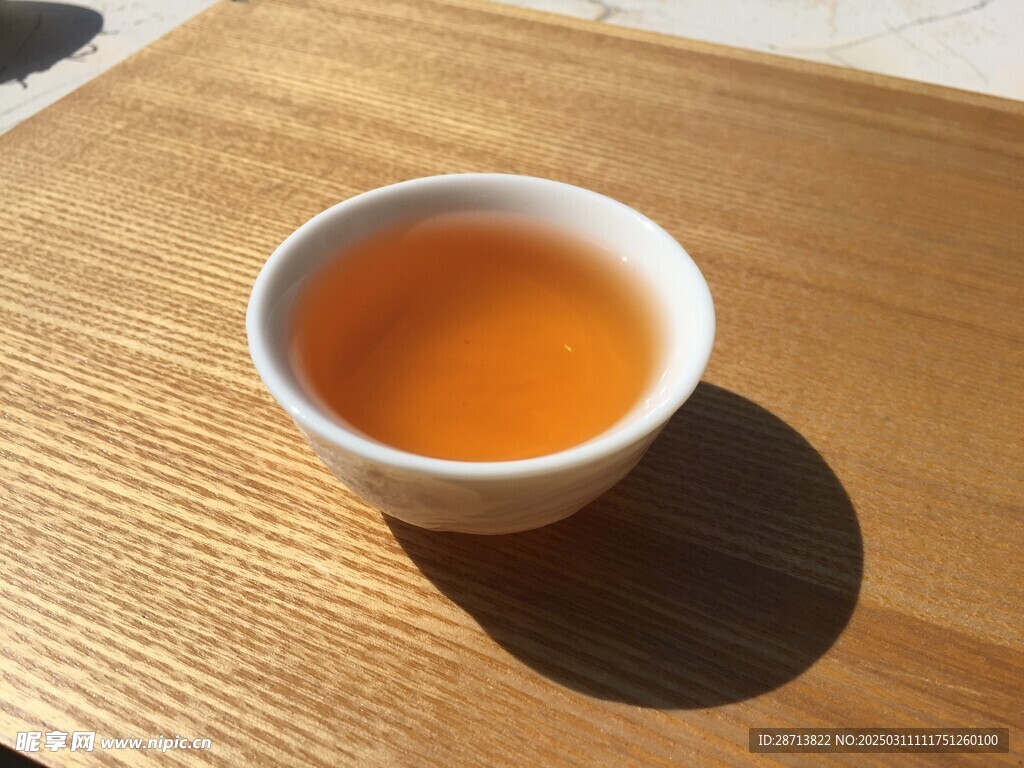 普洱生茶茶汤