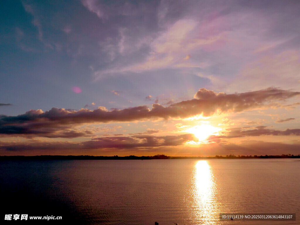 奥克兰海边夕阳风景