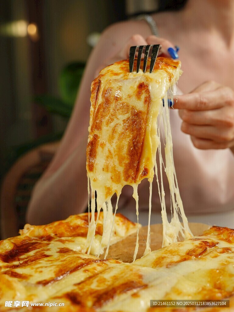 披萨