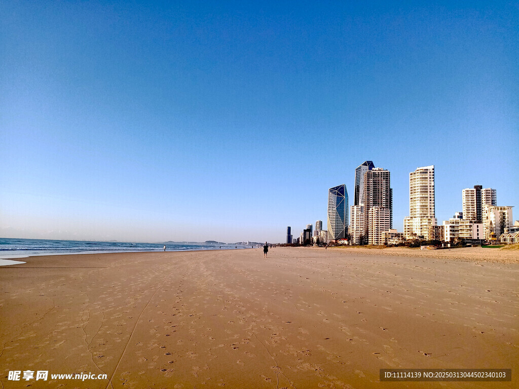 黄金海岸海滩晨景