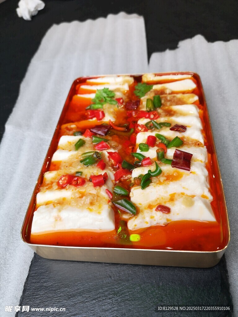 麻婆豆腐 红
