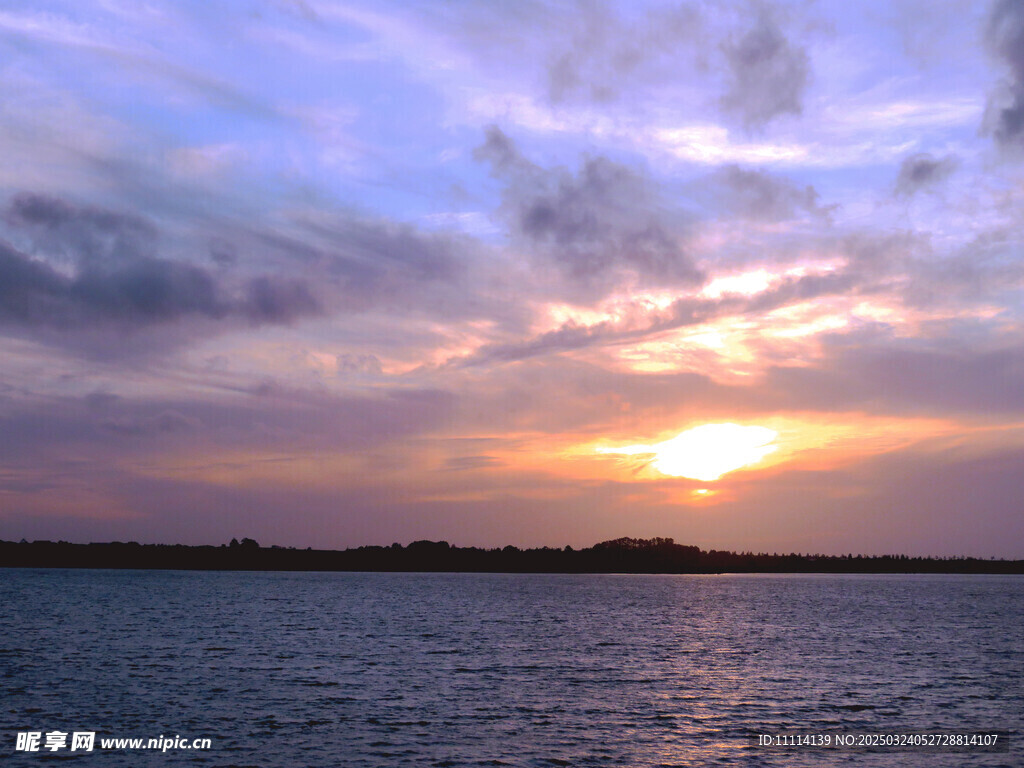 海滨傍晚风景
