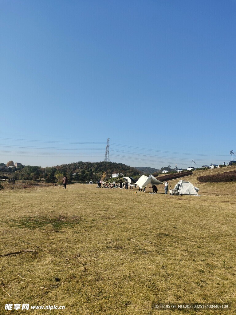 露营