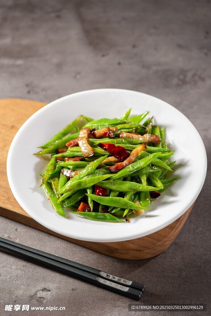 腊肉炒扁豆