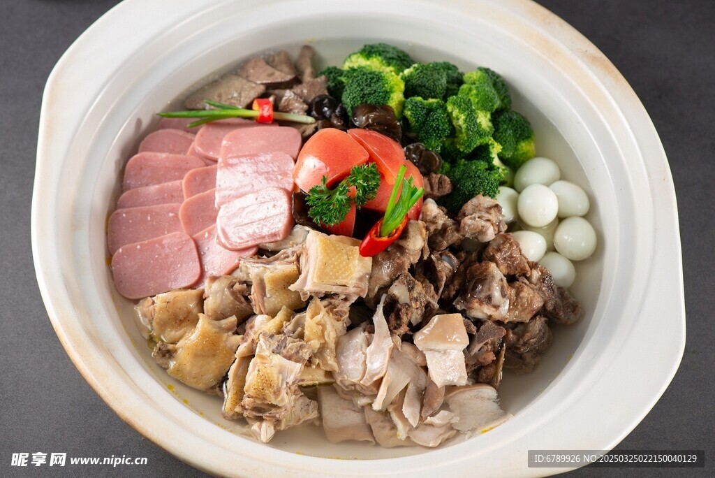 土鸡排骨煲