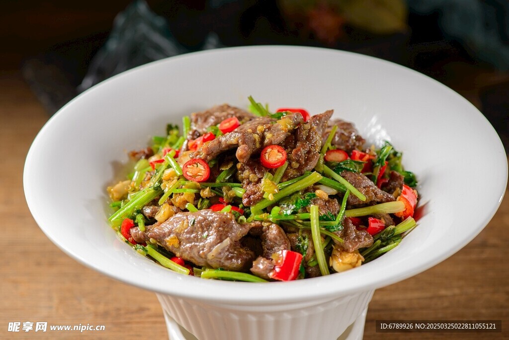 小炒黄牛肉